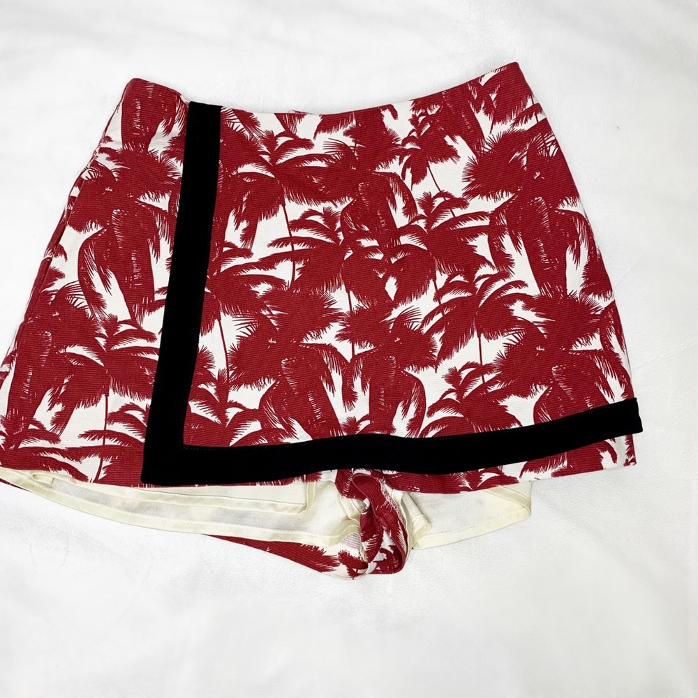 Line & Dot Palm Tree Print Skort - image 1
